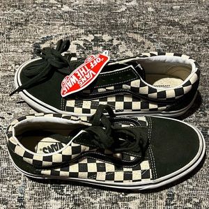 Vans Old School 50th Anniversary Edition. Forest Green. Size 6.5 men / 8 women.